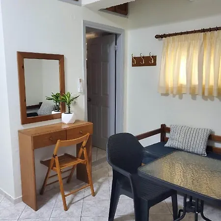 Koutsakis Apartment Kali Limenes
