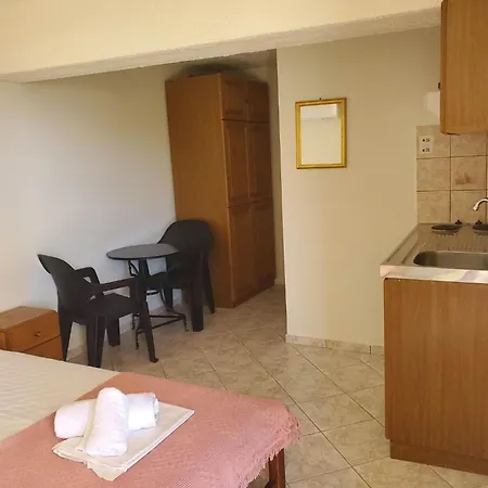 Koutsakis Apartment Kali Limenes